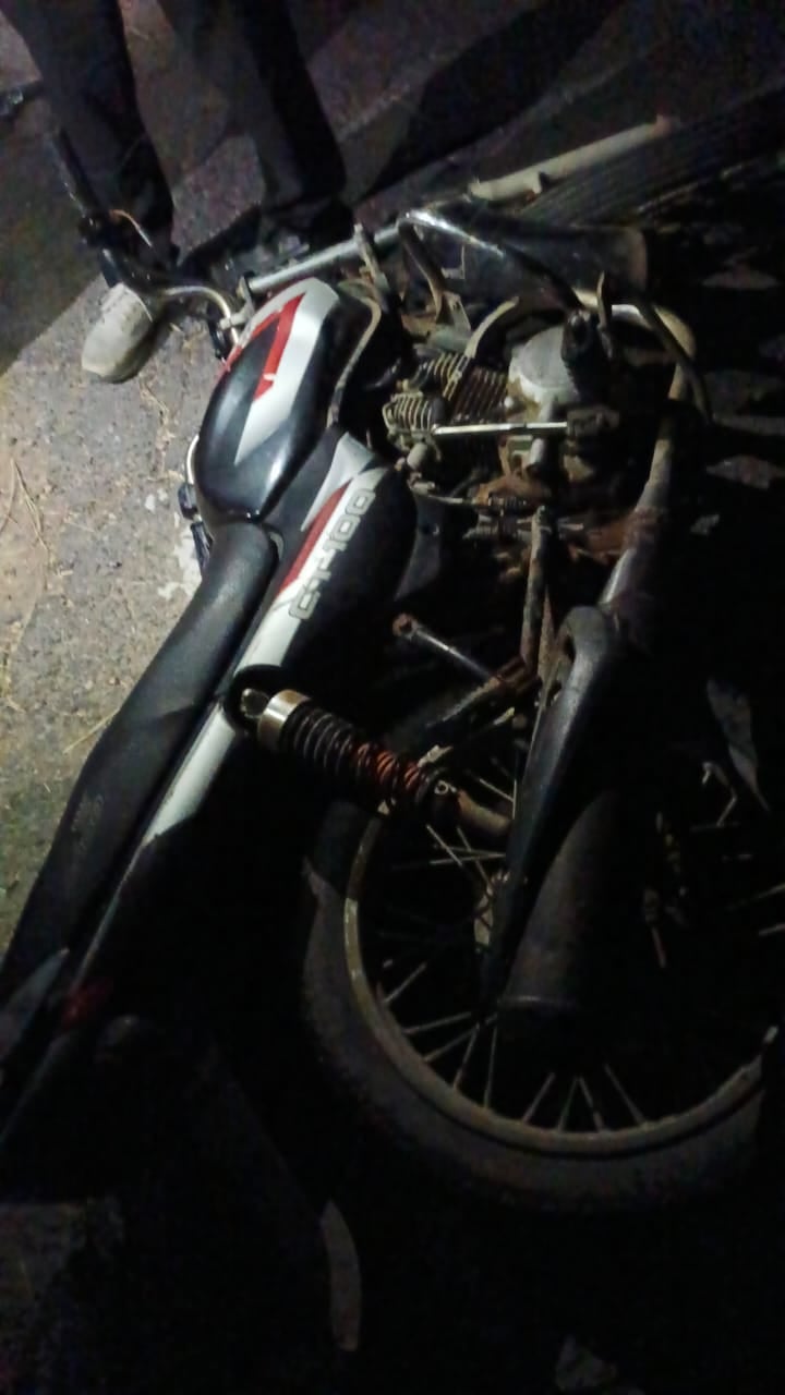 फोटो: सोनीपत के गांव हरसाना कलां में हुई मुठभेड़ के बाद खरखौदा के अस्पताल में घायल बदमाशों को ले फोटो: सोनीपत के गांव हरसाना कलां में हुई मुठभेड़ के बाद खरखौदा के अस्पताल में घायल बदमाशों को ले