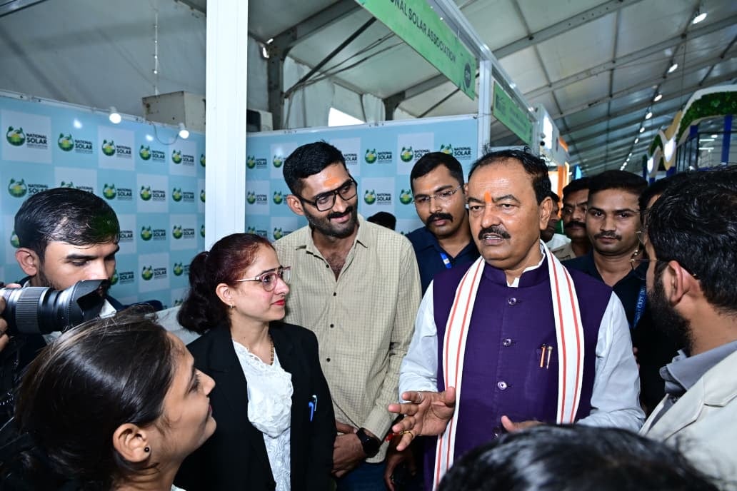 उपमुख्यमंत्री केशव प्रसाद मौर्य और विधान परिषद सदस्य राम चंद्र प्रधान ने संयुक्त रूप से एक्सपो उपमुख्यमंत्री केशव प्रसाद मौर्य और विधान परिषद सदस्य राम चंद्र प्रधान ने संयुक्त रूप से एक्सपो