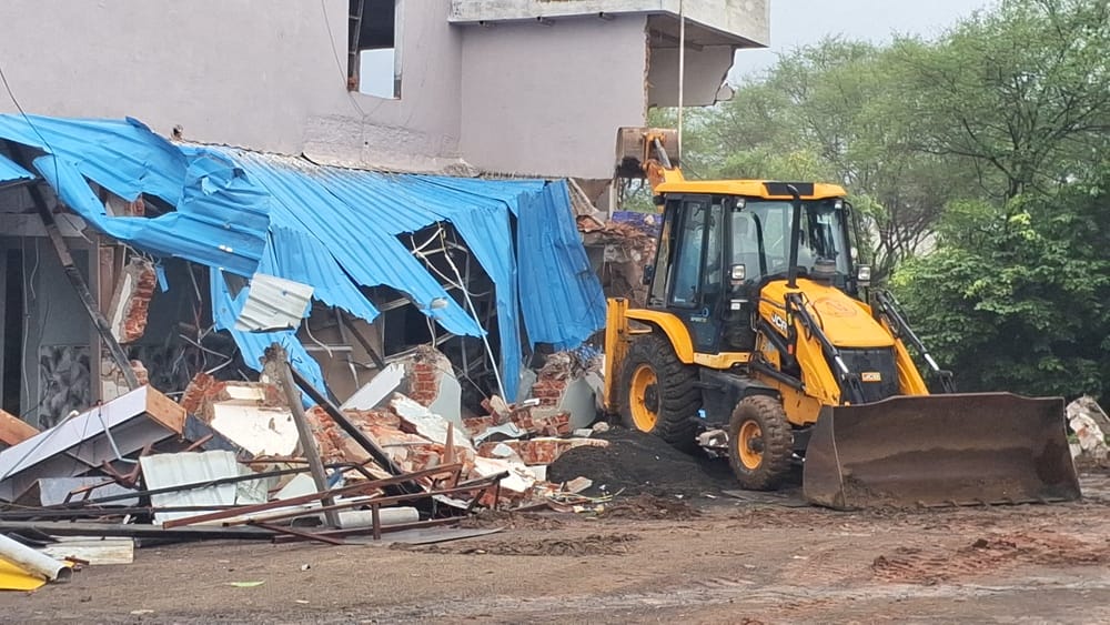 बुल्डोजर कार्यवाही