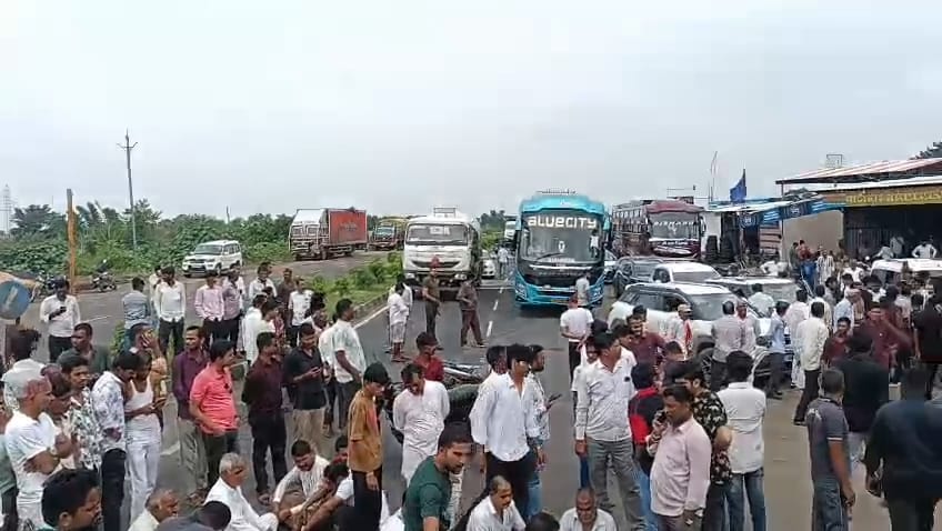 घटना के बाद रोड पर जाम