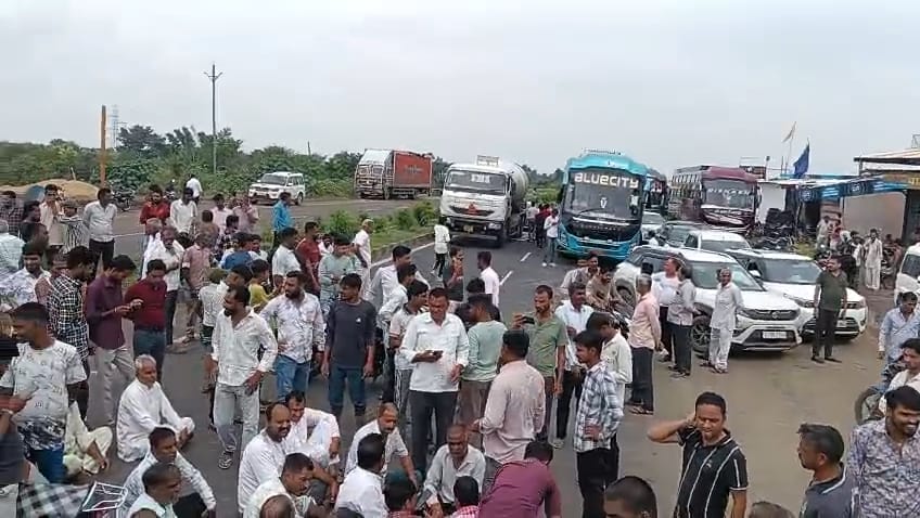 घटना के बाद रोड पर जाम