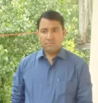 कमांद गांव में भू-स्खलन की चपेट में आए ग्रामीणों के खेत। संवाद कमांद गांव में भू-स्खलन की चपेट में आए ग्रामीणों के खेत। संवाद
