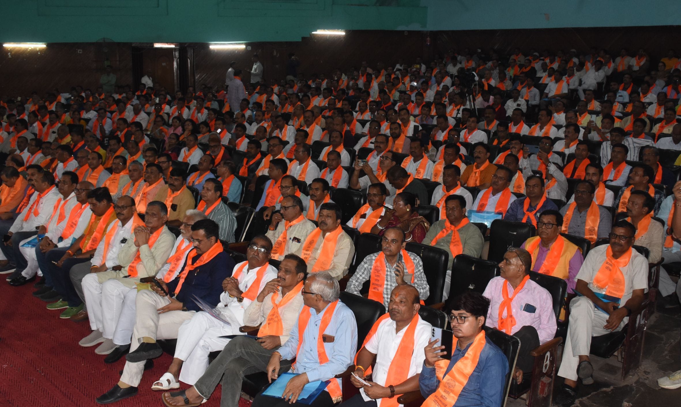 प्रदेशभर से आए प्रधानाचार्यों ने समस्याओं को प्रमुखता से उठाया प्रदेशभर से आए प्रधानाचार्यों ने समस्याओं को प्रमुखता से उठाया