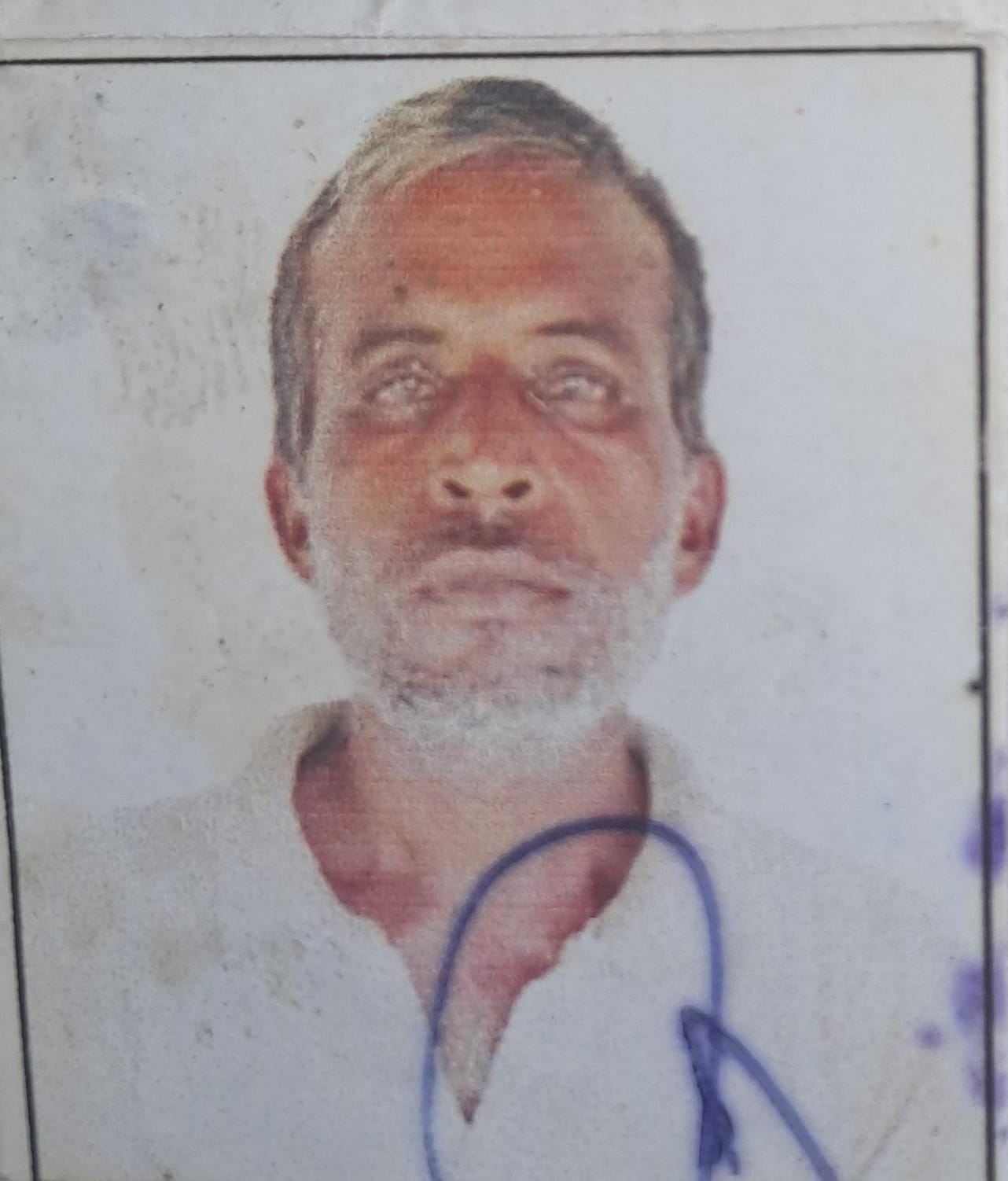 तुलसीपुर गांव में रोते बिलखते परिजन तुलसीपुर गांव में रोते बिलखते परिजन