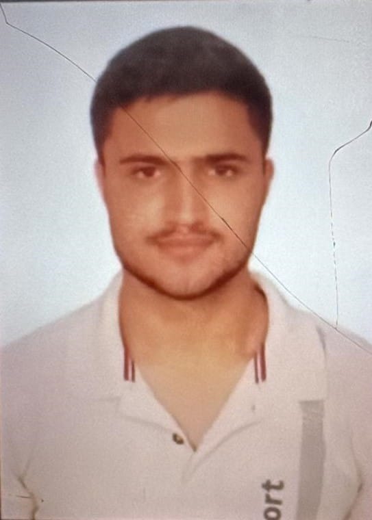 13jjrp13 जवाहरलाल नेहरू कैनाल में तैयारी करते नौकायन खिलाड़ी। संवाद