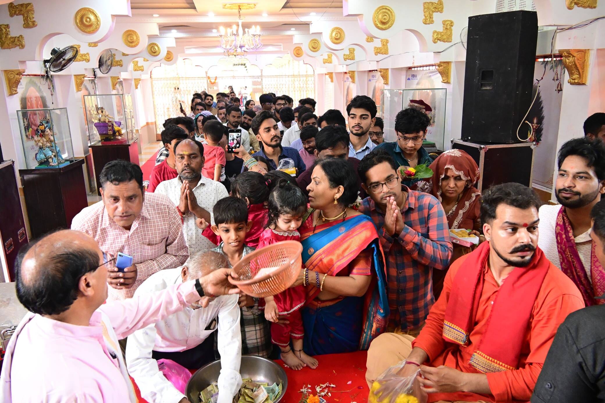 जहां उल्टा स्वास्तिक बनाकर मांगते हैं हर मनोकामना