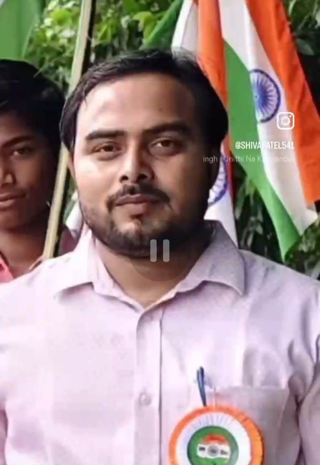 फोटो-15- नहर में शिक्षक की तलाश करती पीएसी की फ्लड यूनिट। संवाद
