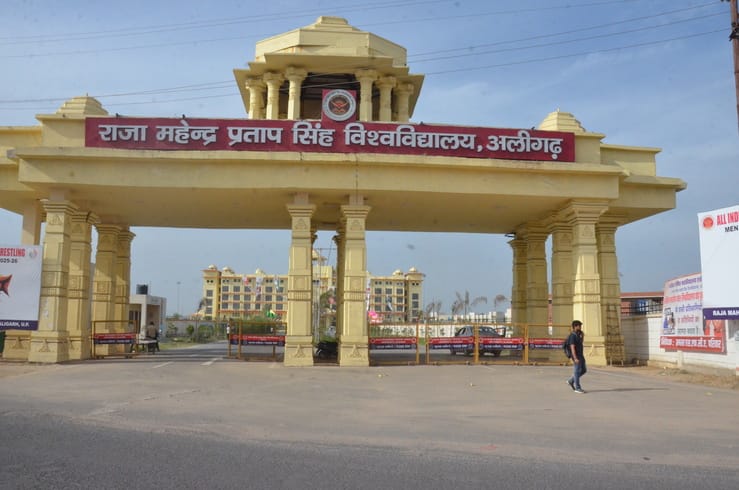 जन्माष्टमी मनातीं महिलाएं। संवाद जन्माष्टमी मनातीं महिलाएं। संवाद
