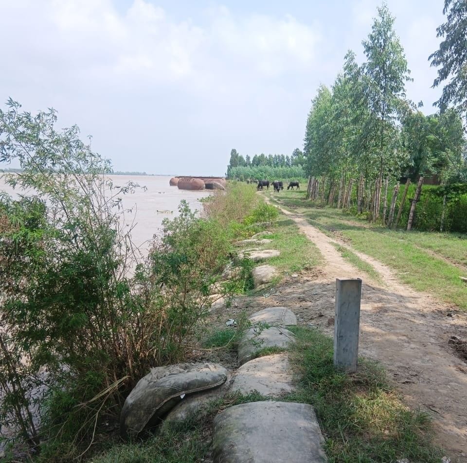रविवार को घटा खन्नौत नदी का जलस्तर। संवाद रविवार को घटा खन्नौत नदी का जलस्तर। संवाद