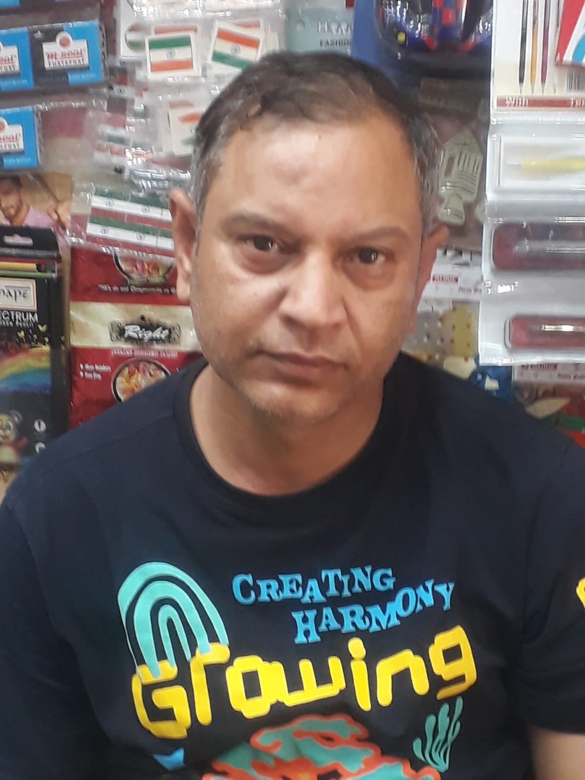भुंतर का संकरा बस अड्डा, लोगों के लिए परेशानी। संवाद भुंतर का संकरा बस अड्डा, लोगों के लिए परेशानी। संवाद