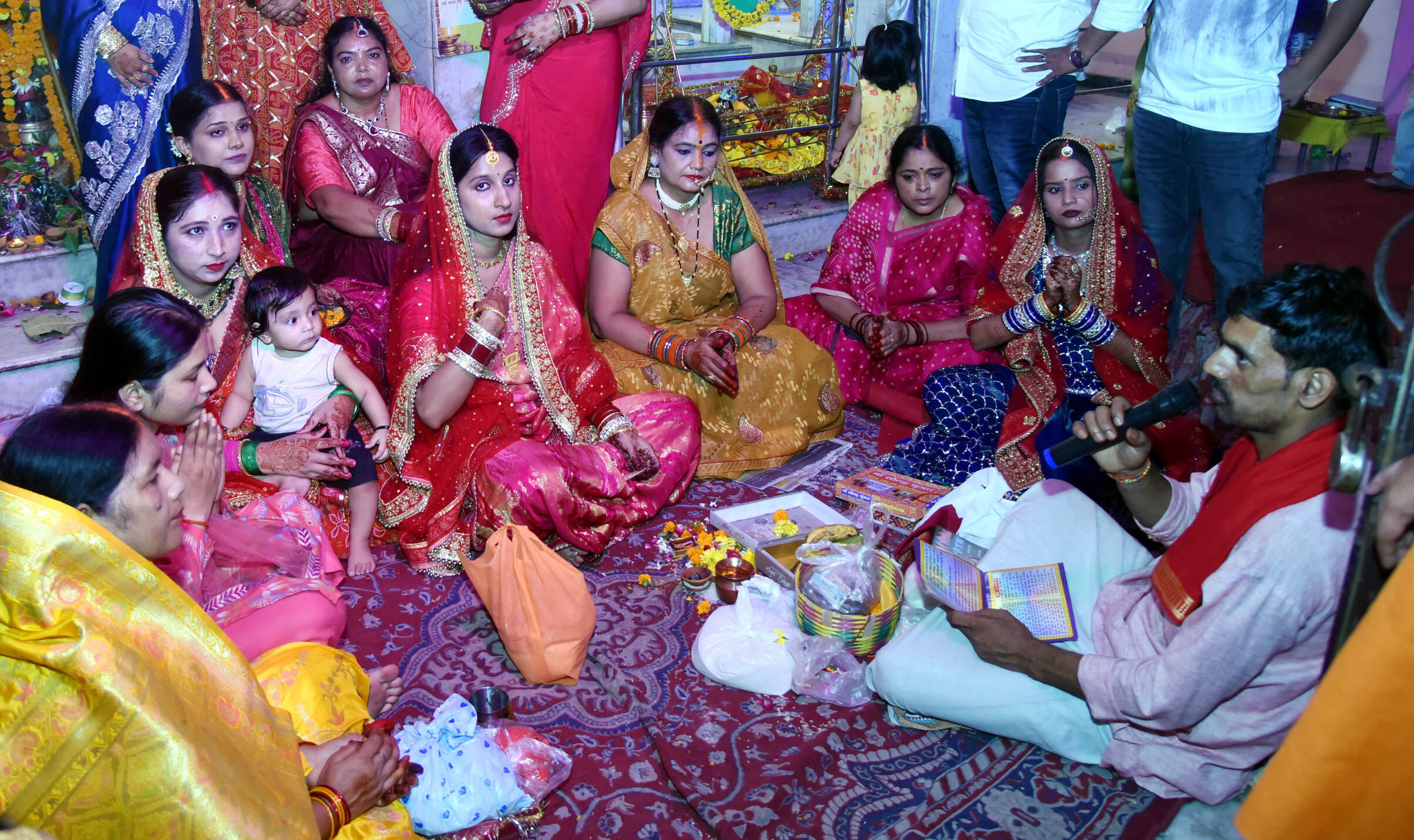हरियाली तीज पर सुख समृद्धि की कामना 