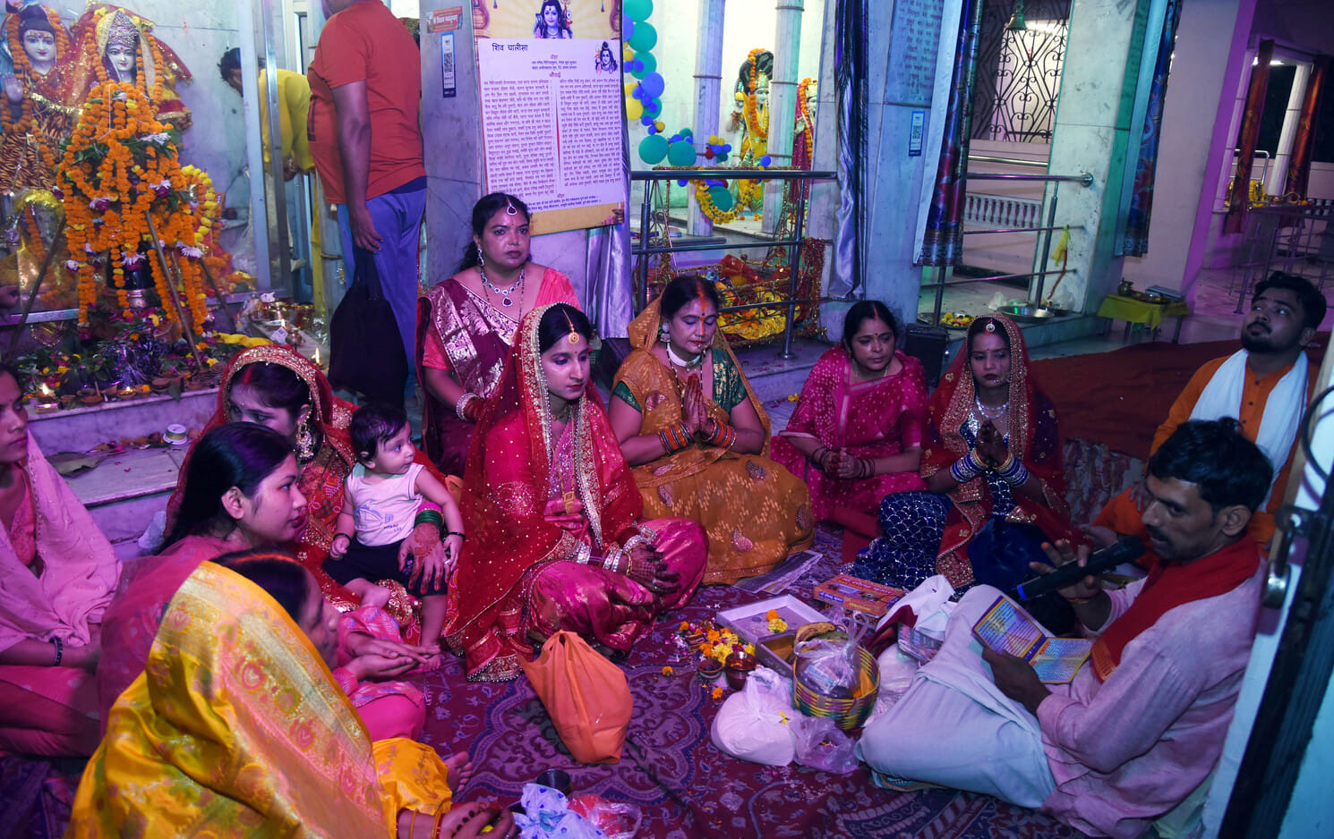 हरियाली तीज पर सुख समृद्धि की कामना 