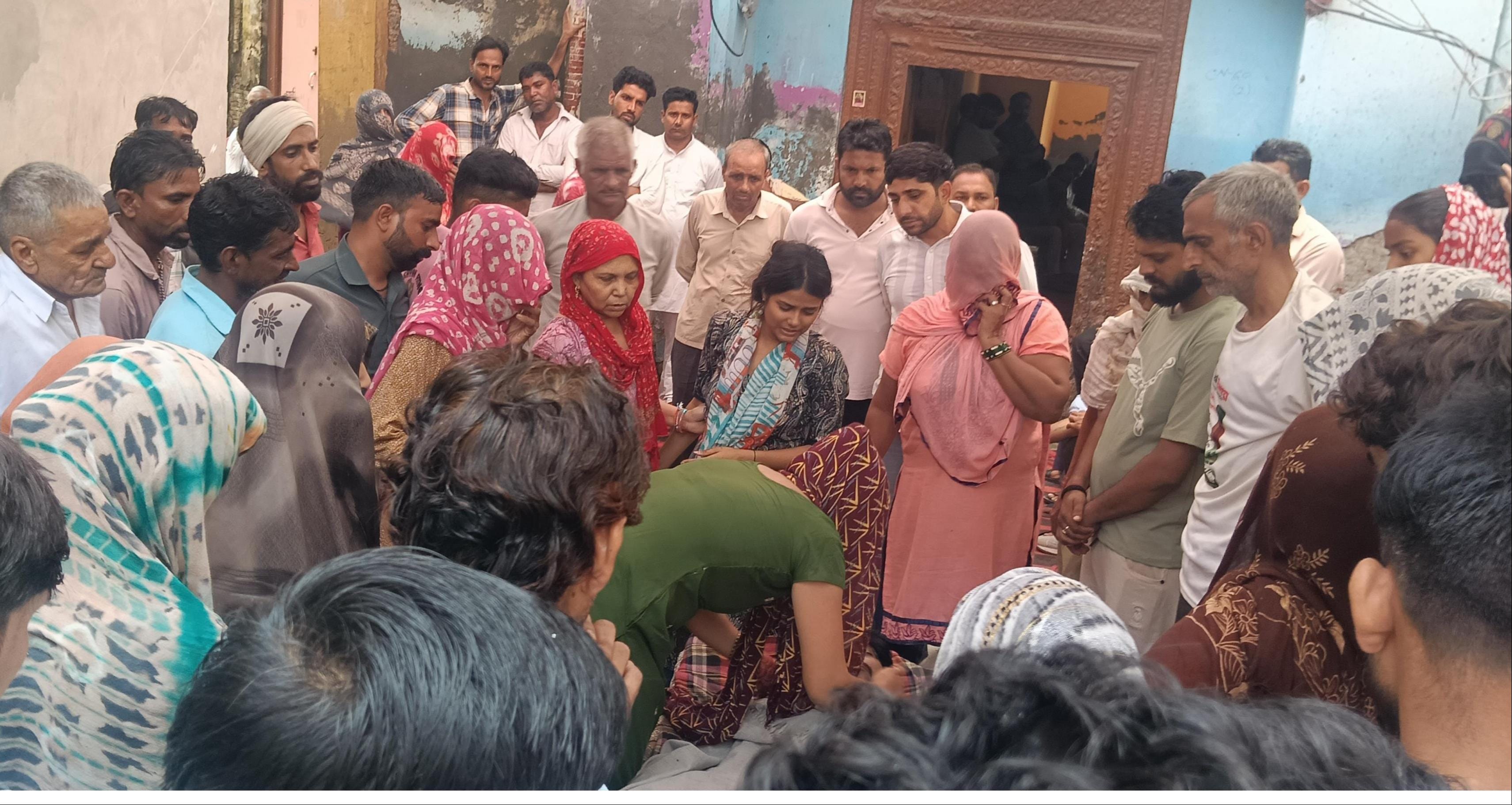 मृतक नाथीराम का फाइल फोटो। परिजन मृतक नाथीराम का फाइल फोटो। परिजन