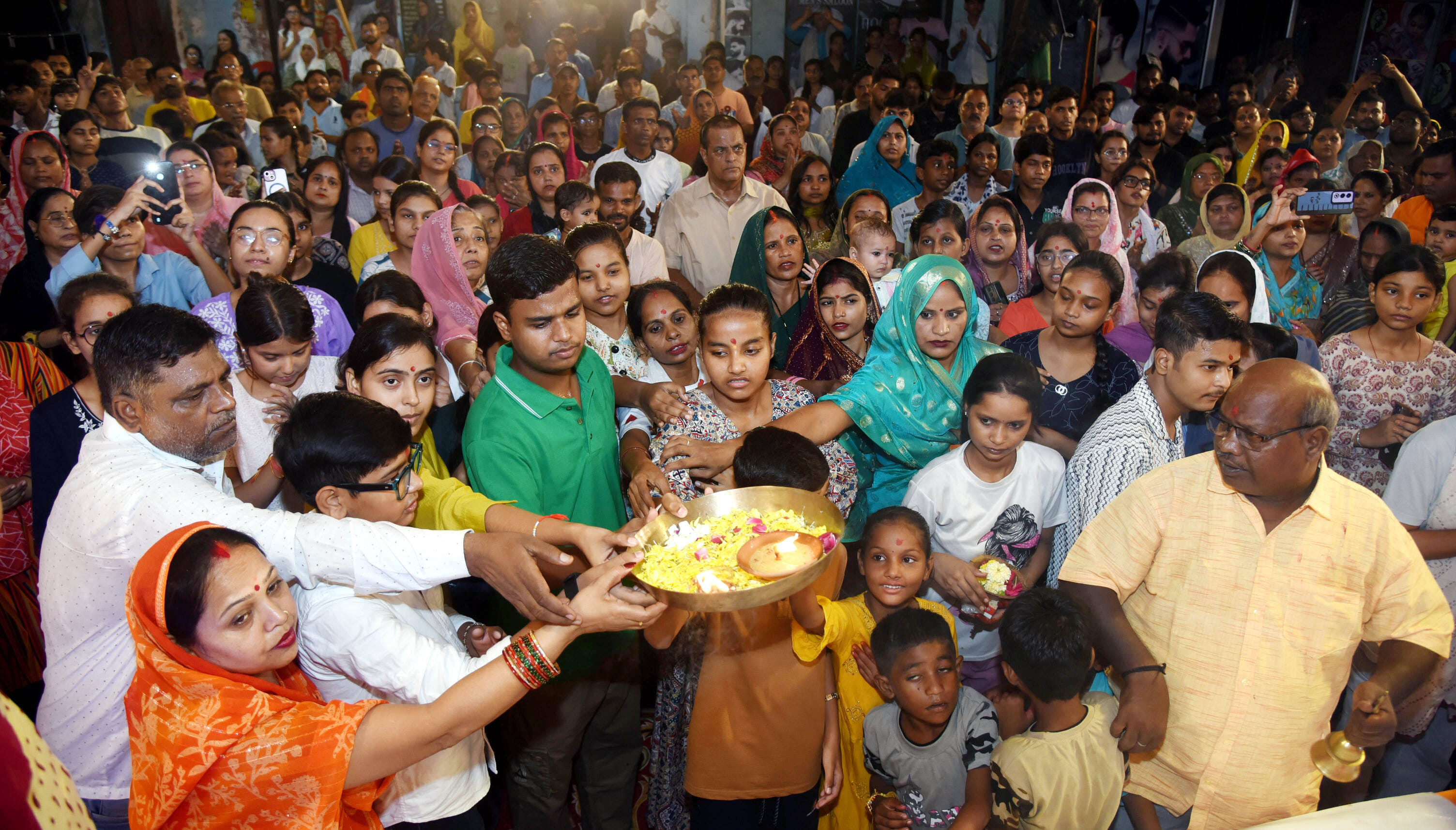 पंडालों में विराजे गणपति