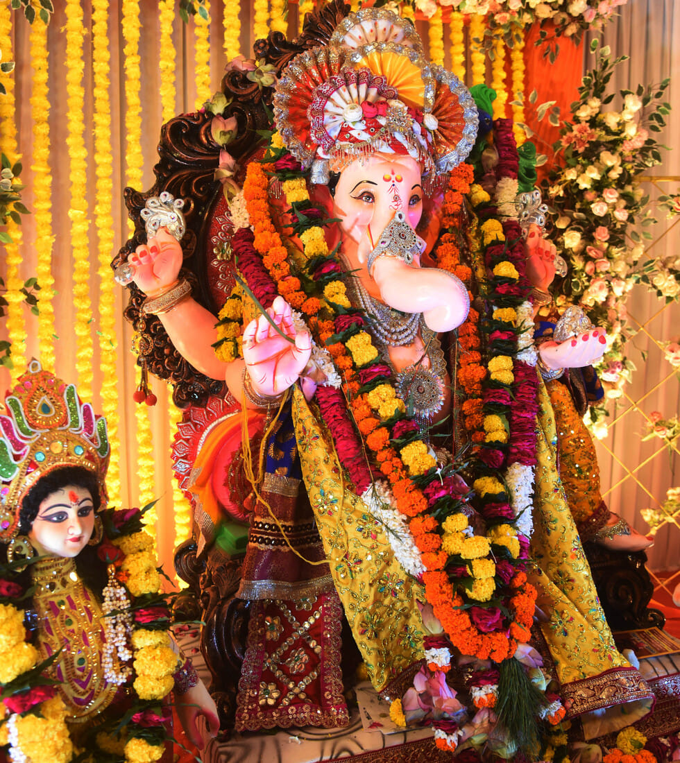 पंडालों में विराजे गणपति