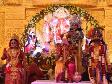 पंडालों में विराजे गणपति
