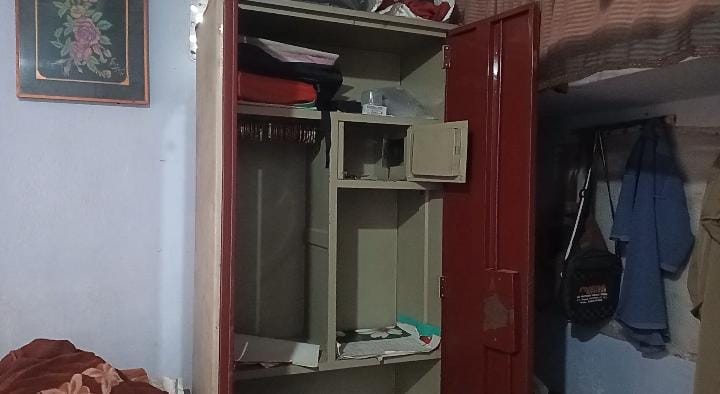 तीजा में सूना घर देख चोरों ने बोला धावा,जेवर और नगद उड़ाए तीजा में सूना घर देख चोरों ने बोला धावा,जेवर और नगद उड़ाए