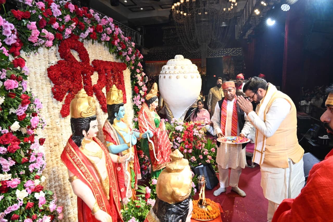 फरीदाबाद सेक्टर 12 सेंट्रल पार्क में आयोजित गणेश महोत्सव कार्यक्रम में पहुंचे मुख्यमंत्री नायब फरीदाबाद सेक्टर 12 सेंट्रल पार्क में आयोजित गणेश महोत्सव कार्यक्रम में पहुंचे मुख्यमंत्री नायब