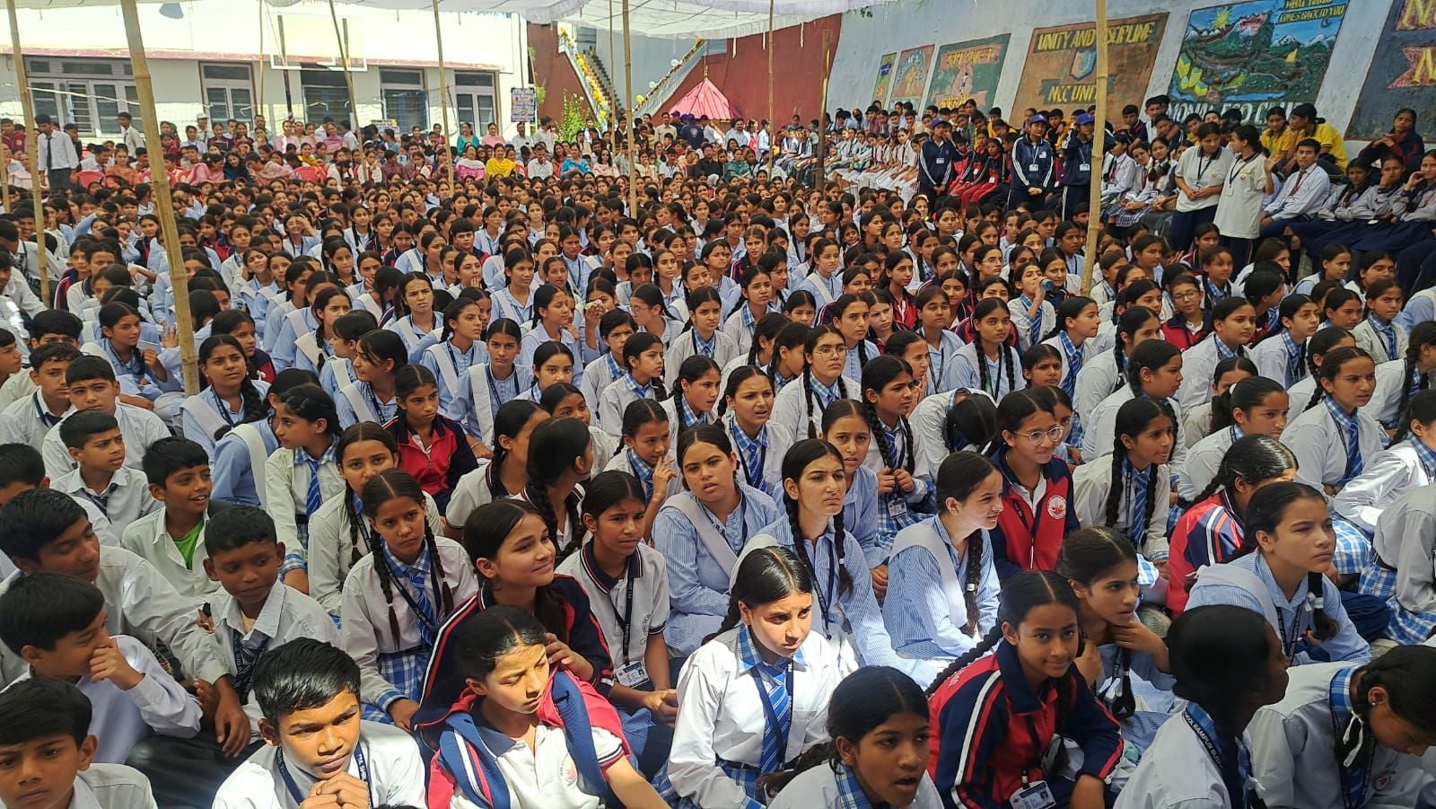 बाल विज्ञान कांग्रेस कार्यक्रम में मॉडल का निरीक्षण करते मुख्यातिथि और निर्णायक मंडल । संवाद बाल विज्ञान कांग्रेस कार्यक्रम में मॉडल का निरीक्षण करते मुख्यातिथि और निर्णायक मंडल । संवाद