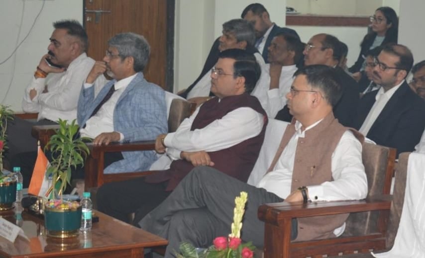 बुलंदशहर कार्यशाला में भाग लेते एसएसपी, पुलिसकर्मी। पुलिस बुलंदशहर कार्यशाला में भाग लेते एसएसपी, पुलिसकर्मी। पुलिस