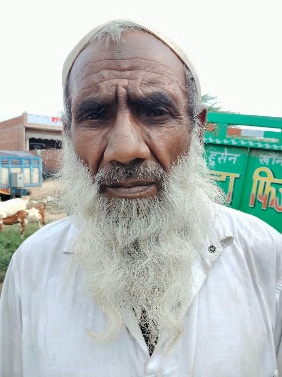 मेहंदीपुर गांव में बना तालाब संख्या - एक। मेहंदीपुर गांव में बना तालाब संख्या - एक।