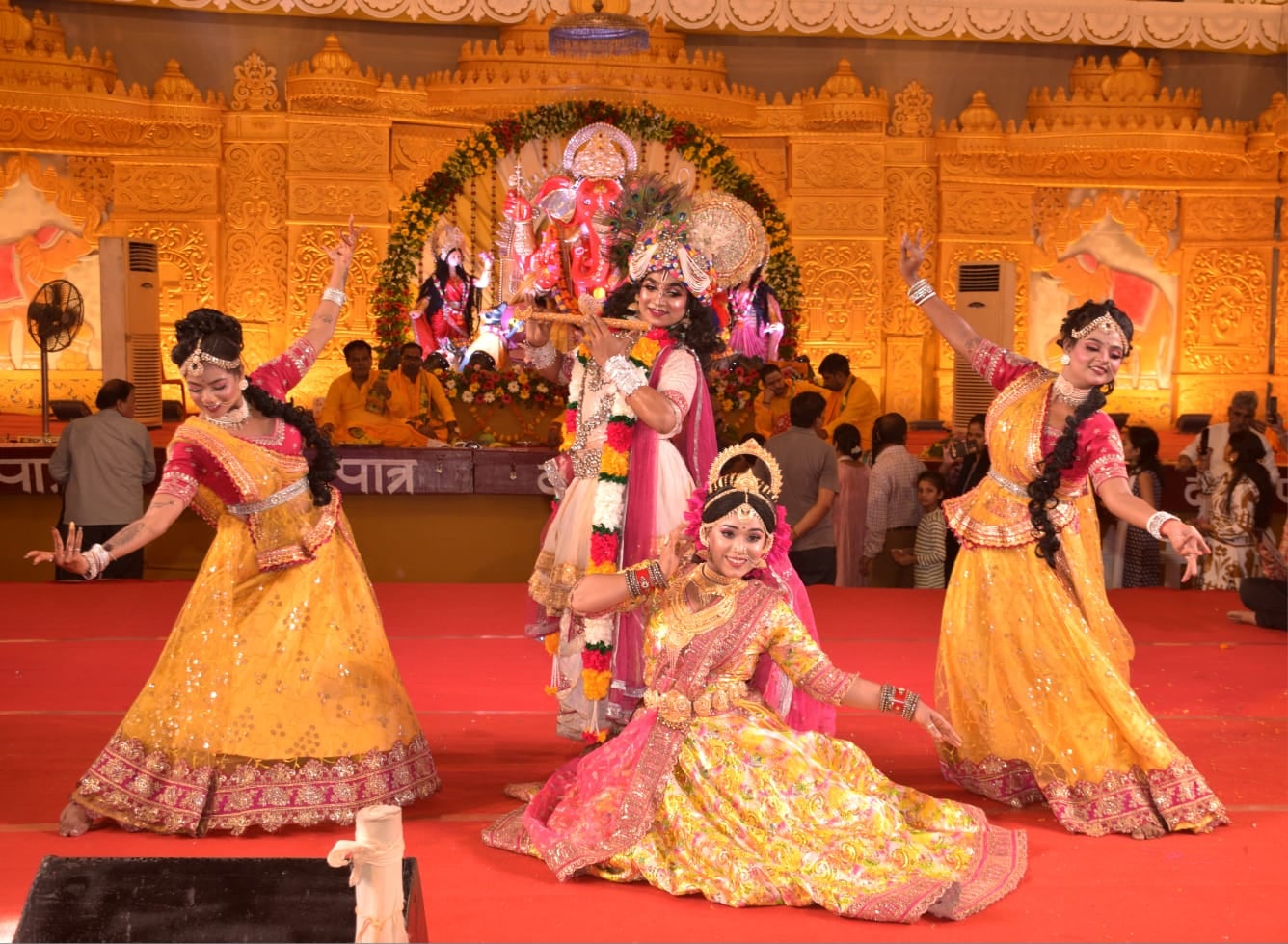 पेपर मिल में मनाया गया गणेशोत्सव पेपर मिल में मनाया गया गणेशोत्सव