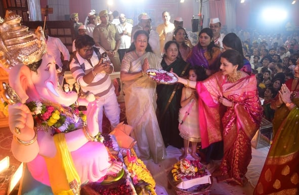 पेपर मिल में मनाया गया गणेशोत्सव पेपर मिल में मनाया गया गणेशोत्सव