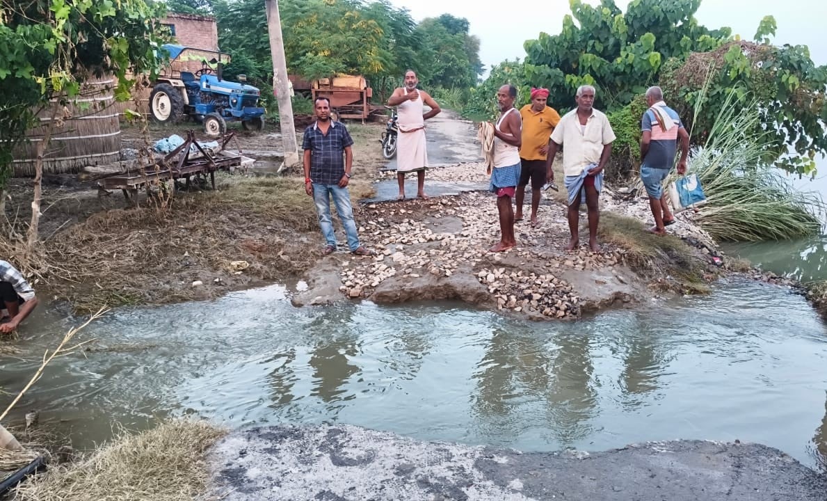 सरयू नदी के बाढ़ का पानी कम होने के बाद शुरु हुआ कटान।जागरुक पाठक