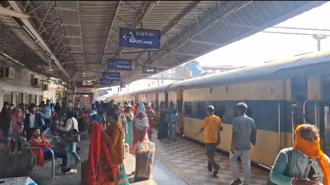 बेटिकट यात्रा पड़ेगा महंगा बेटिकट यात्रा पड़ेगा महंगा