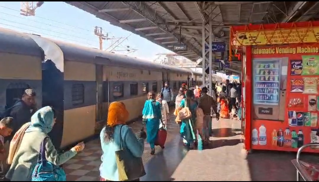 बेटिकट यात्रा पड़ेगा महंगा बेटिकट यात्रा पड़ेगा महंगा