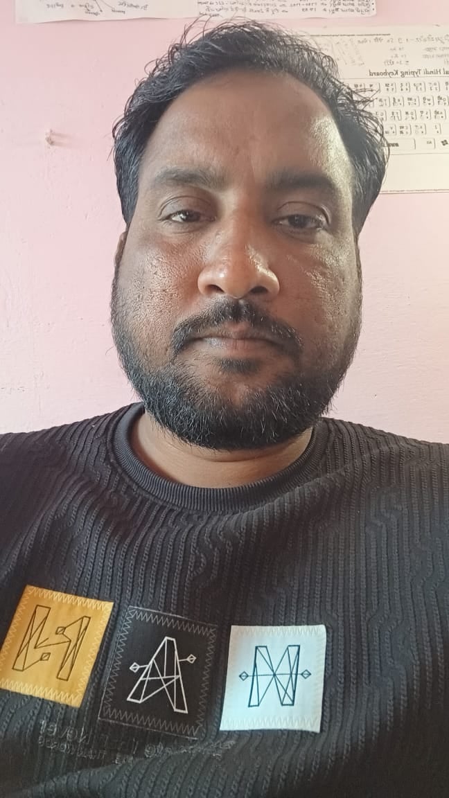 फोटो-5- उखड़ा पड़ा ढिकियापुर-घसा का पुरवा मार्ग। संवाद फोटो-5- उखड़ा पड़ा ढिकियापुर-घसा का पुरवा मार्ग। संवाद