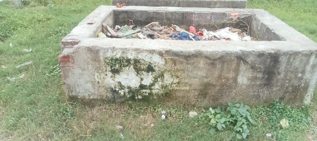ग्राम कुसमा में आर आर सी केंद्र पर खेलते बच्चे। संवाद ग्राम कुसमा में आर आर सी केंद्र पर खेलते बच्चे। संवाद