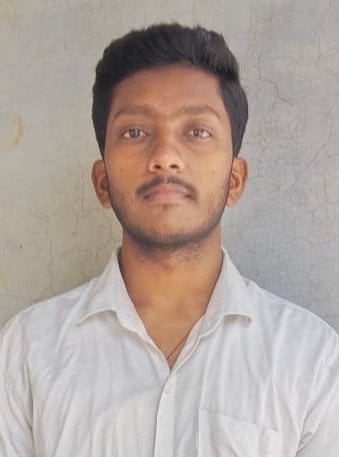 हरनामगंज रेलवे स्टेशन पर खराब पड़ा हैंडपंप। संवाद