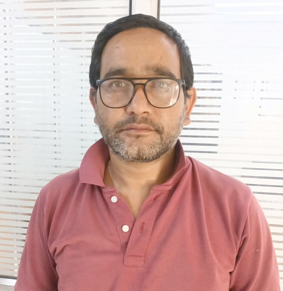 रामपुर में चौधरी अड्डे में रोजाना बनी रहती है जाम की समस्या, लोगों को पैदल निकलना हुआ मुश्किल।