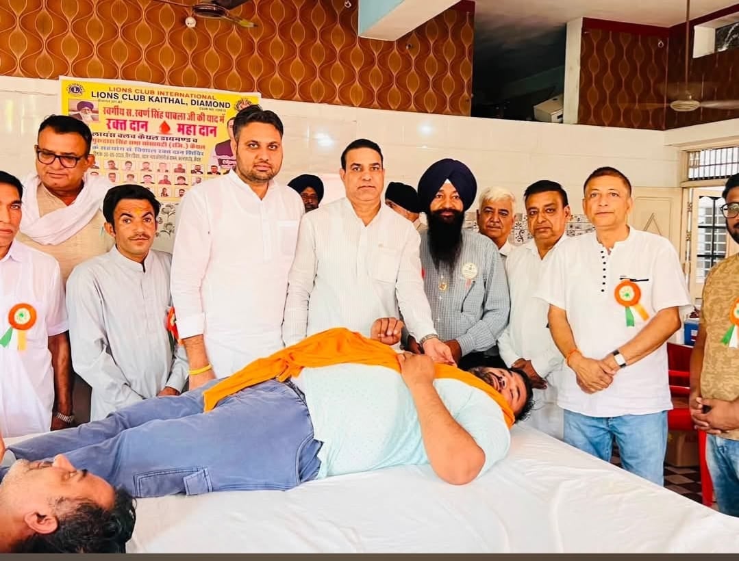 कार्यक्रम में भाजपा उपाध्यक्ष अशोक गुर्जर का स्वागत करते हुए क्लब सदस्य। विज्ञप्ति कार्यक्रम में भाजपा उपाध्यक्ष अशोक गुर्जर का स्वागत करते हुए क्लब सदस्य। विज्ञप्ति
