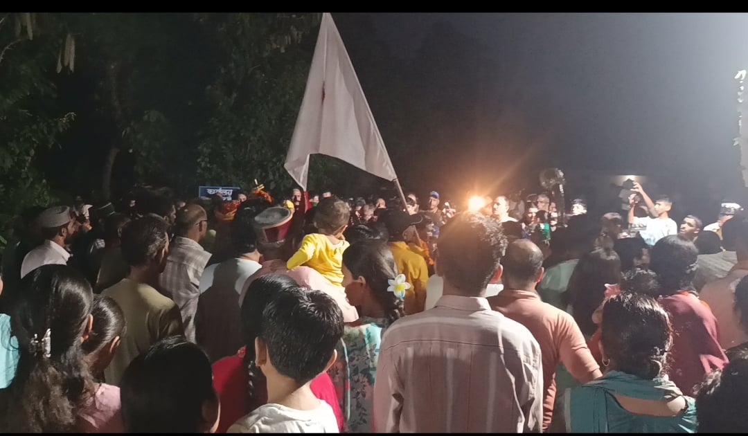 पड़ोसी राज्य उत्तराखंड के जौंनसार से पांवटा साहिब विधानसभा क्षेत्र के खोदरी माजरी पहुंचे महासू पड़ोसी राज्य उत्तराखंड के जौंनसार से पांवटा साहिब विधानसभा क्षेत्र के खोदरी माजरी पहुंचे महासू