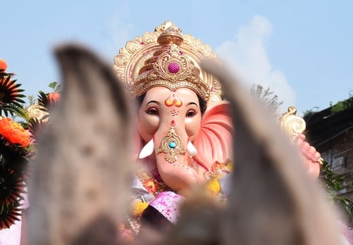 श्री गणेश उत्सव मंडल चौक की ओर से आयोजित लखनऊ का राजा चौक की ढोल नगाड़ों के साथ विसर्जन यात्रा श्री गणेश उत्सव मंडल चौक की ओर से आयोजित लखनऊ का राजा चौक की ढोल नगाड़ों के साथ विसर्जन यात्रा