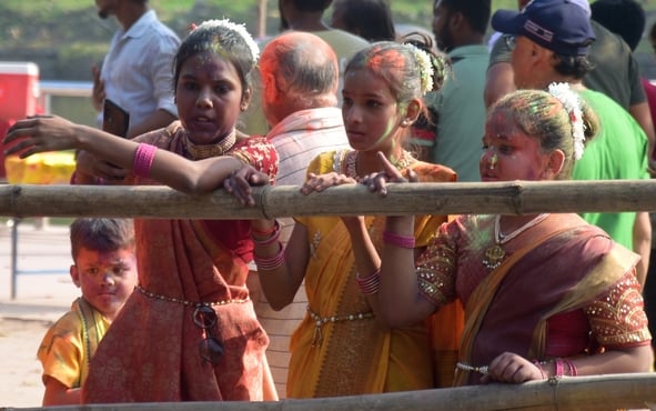 श्री गणेश उत्सव मंडल चौक की ओर से आयोजित लखनऊ का राजा चौक की ढोल नगाड़ों के साथ विसर्जन यात्रा श्री गणेश उत्सव मंडल चौक की ओर से आयोजित लखनऊ का राजा चौक की ढोल नगाड़ों के साथ विसर्जन यात्रा