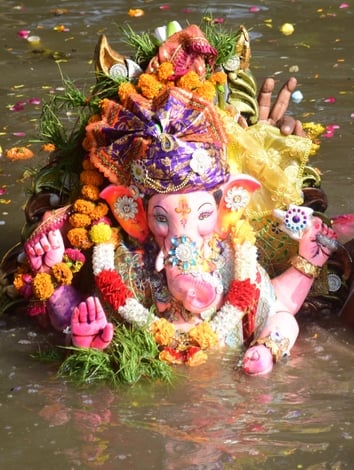 श्री गणेश उत्सव मंडल चौक की ओर से आयोजित लखनऊ का राजा चौक की ढोल नगाड़ों के साथ विसर्जन यात्रा श्री गणेश उत्सव मंडल चौक की ओर से आयोजित लखनऊ का राजा चौक की ढोल नगाड़ों के साथ विसर्जन यात्रा