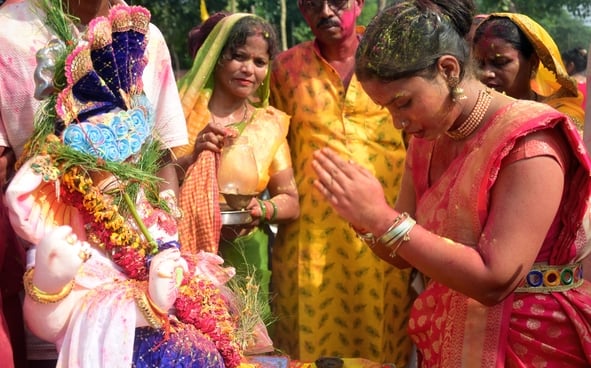 श्री गणेश उत्सव मंडल चौक की ओर से आयोजित लखनऊ का राजा चौक की ढोल नगाड़ों के साथ विसर्जन यात्रा श्री गणेश उत्सव मंडल चौक की ओर से आयोजित लखनऊ का राजा चौक की ढोल नगाड़ों के साथ विसर्जन यात्रा