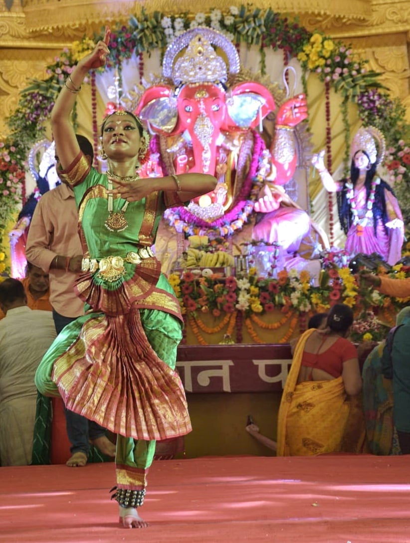 भजनों-झांकियों से सजा गणपति का दरबार भजनों-झांकियों से सजा गणपति का दरबार