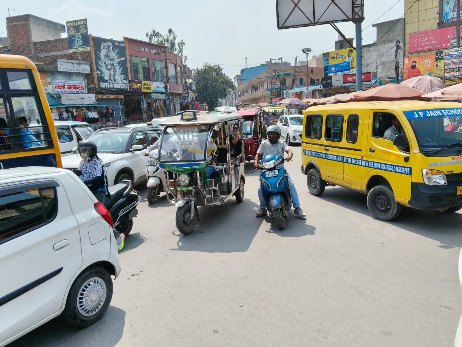 फोटो: सोनीपत में ट्रैक्टर मार्च निकालकर लघु सचिवालय जाते किसान। संवाद फोटो: सोनीपत में ट्रैक्टर मार्च निकालकर लघु सचिवालय जाते किसान। संवाद