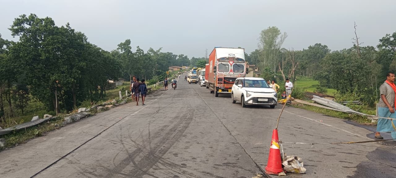 मोरगा चौकी क्षेत्र में NH-130 पर फिर हादसा मोरगा चौकी क्षेत्र में NH-130 पर फिर हादसा