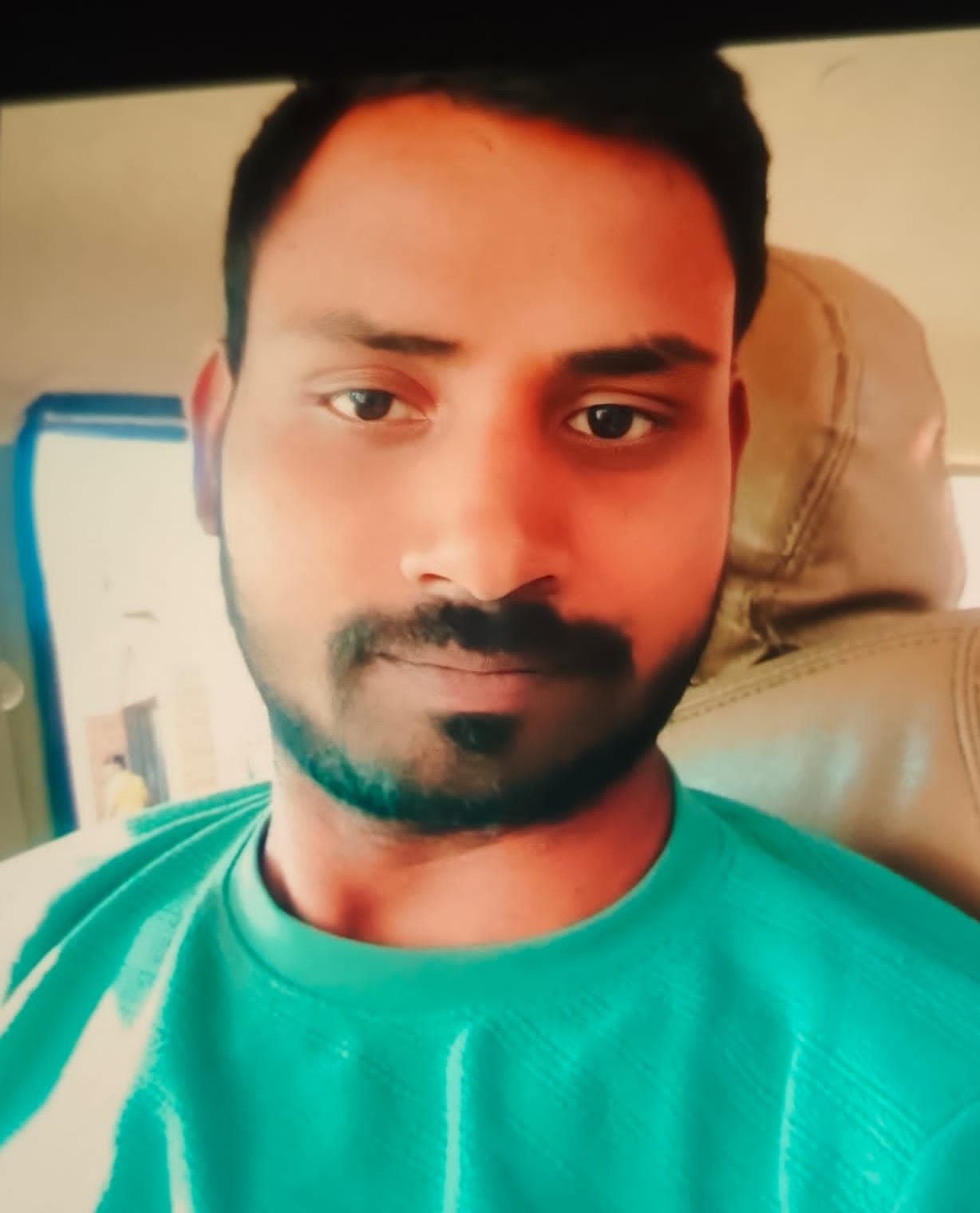 हरी प्रसाद, धीरज और प्रमोद। हरी प्रसाद, धीरज और प्रमोद।