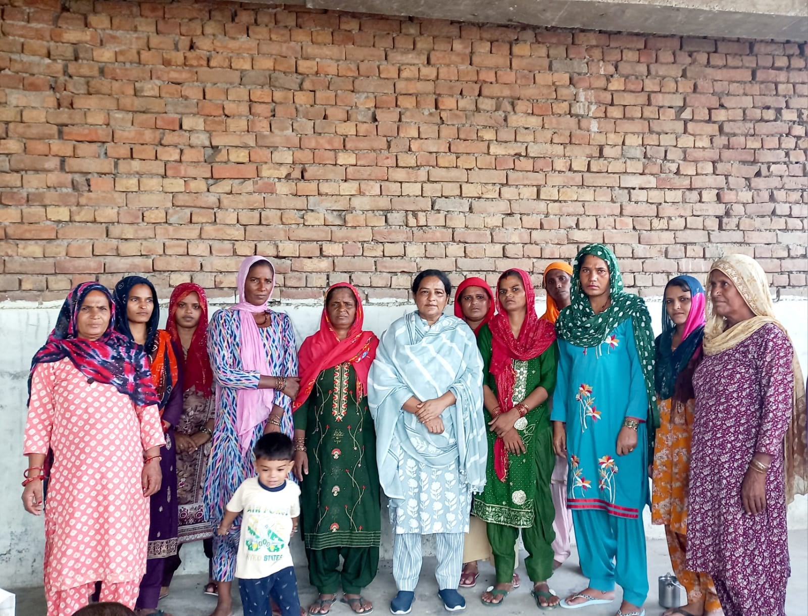 महिलाओं को भाजपा की नीतियों की जानकारी देती वरिष्ठ भाजपा नेत्री कुमारी संगीता। विज्ञप्ति महिलाओं को भाजपा की नीतियों की जानकारी देती वरिष्ठ भाजपा नेत्री कुमारी संगीता। विज्ञप्ति