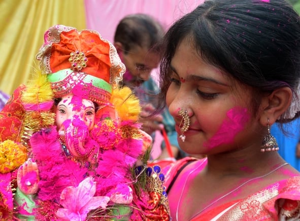 पेपर मिल कॉलोनी स्थित अक्षयवर मल्ल पार्क में गणपति के दरबार में अनुज अर्जुन मिश्रा डांस कंपनी क पेपर मिल कॉलोनी स्थित अक्षयवर मल्ल पार्क में गणपति के दरबार में अनुज अर्जुन मिश्रा डांस कंपनी क
