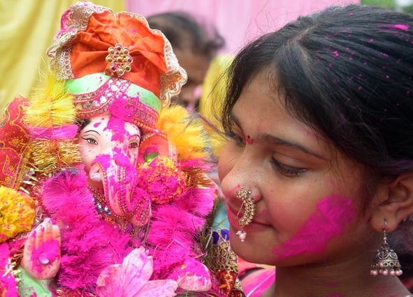 पेपर मिल कॉलोनी स्थित अक्षयवर मल्ल पार्क में गणपति के दरबार में अनुज अर्जुन मिश्रा डांस कंपनी क पेपर मिल कॉलोनी स्थित अक्षयवर मल्ल पार्क में गणपति के दरबार में अनुज अर्जुन मिश्रा डांस कंपनी क