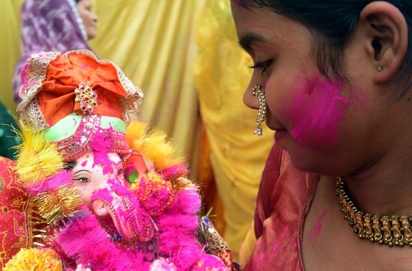 पेपर मिल कॉलोनी स्थित अक्षयवर मल्ल पार्क में गणपति के दरबार में अनुज अर्जुन मिश्रा डांस कंपनी क पेपर मिल कॉलोनी स्थित अक्षयवर मल्ल पार्क में गणपति के दरबार में अनुज अर्जुन मिश्रा डांस कंपनी क