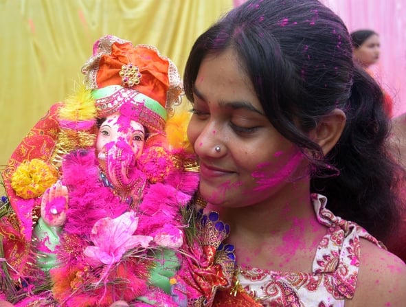 पेपर मिल कॉलोनी स्थित अक्षयवर मल्ल पार्क में गणपति के दरबार में अनुज अर्जुन मिश्रा डांस कंपनी क पेपर मिल कॉलोनी स्थित अक्षयवर मल्ल पार्क में गणपति के दरबार में अनुज अर्जुन मिश्रा डांस कंपनी क