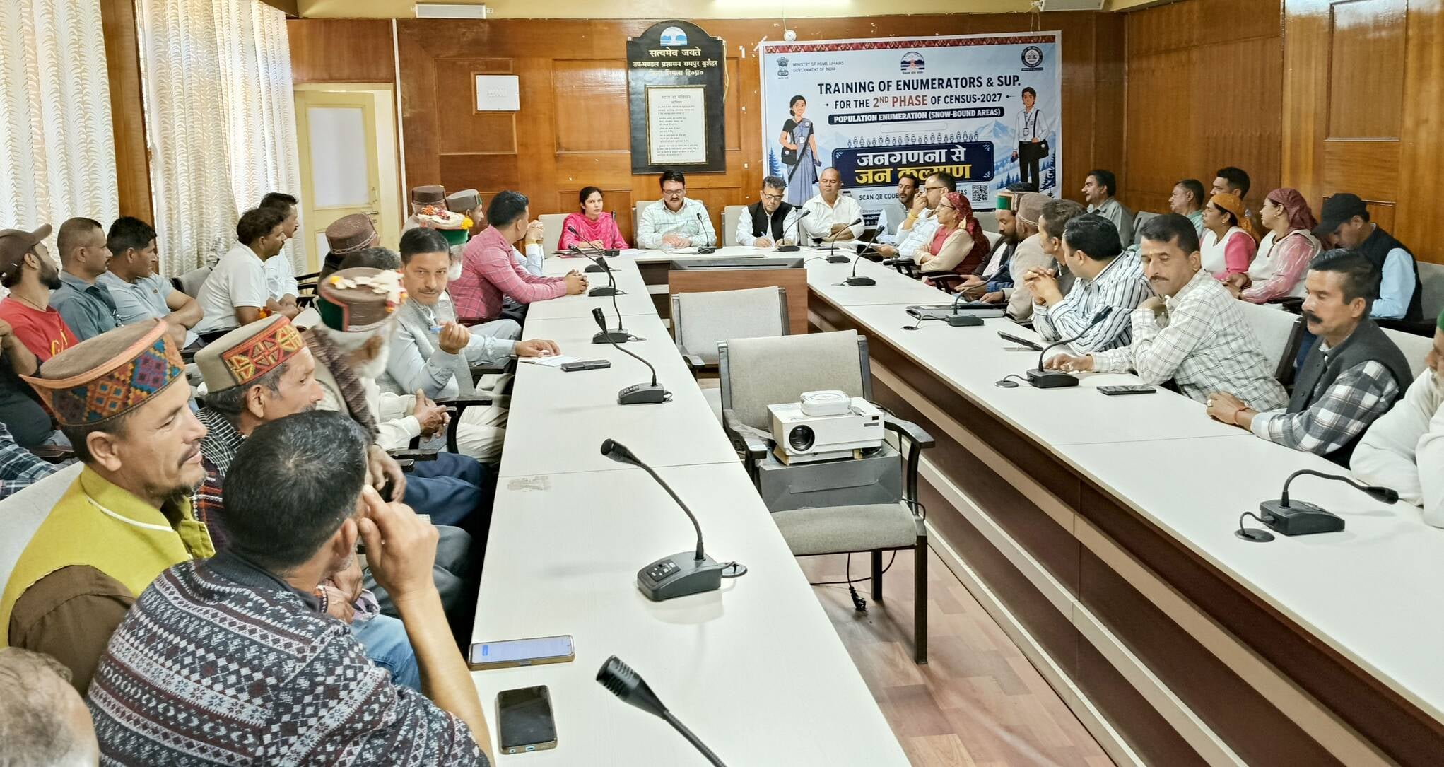 दशहरा मेले के आयोजन को लेकर हुई बैठक में मंदिर समिति के मोहतमीन ने रखी विभिन्न मांगें। संवाद दशहरा मेले के आयोजन को लेकर हुई बैठक में मंदिर समिति के मोहतमीन ने रखी विभिन्न मांगें। संवाद